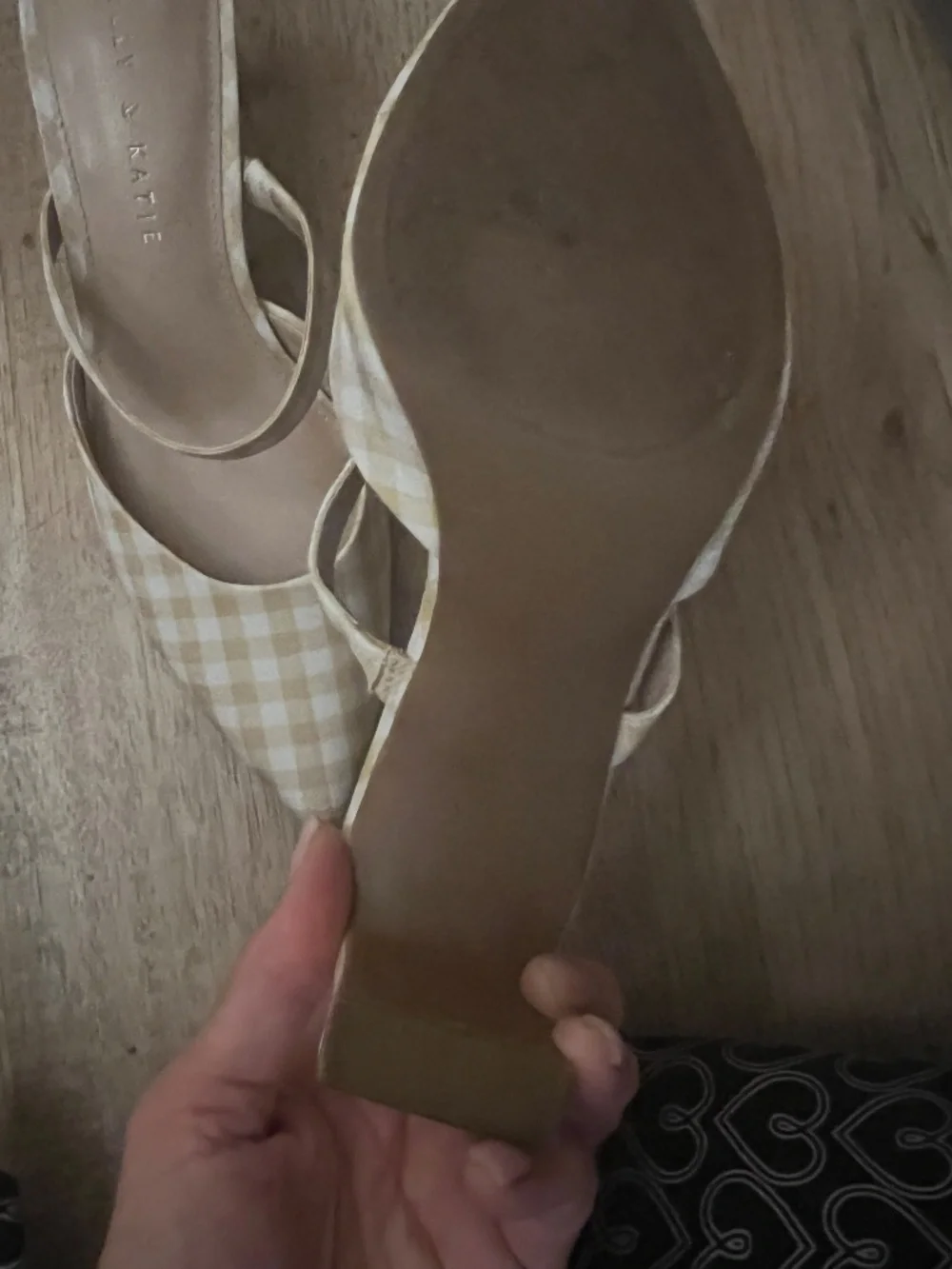 Kelly & Katie Gingham Pointed Toe Block Heel Mules Size 8M Tan White